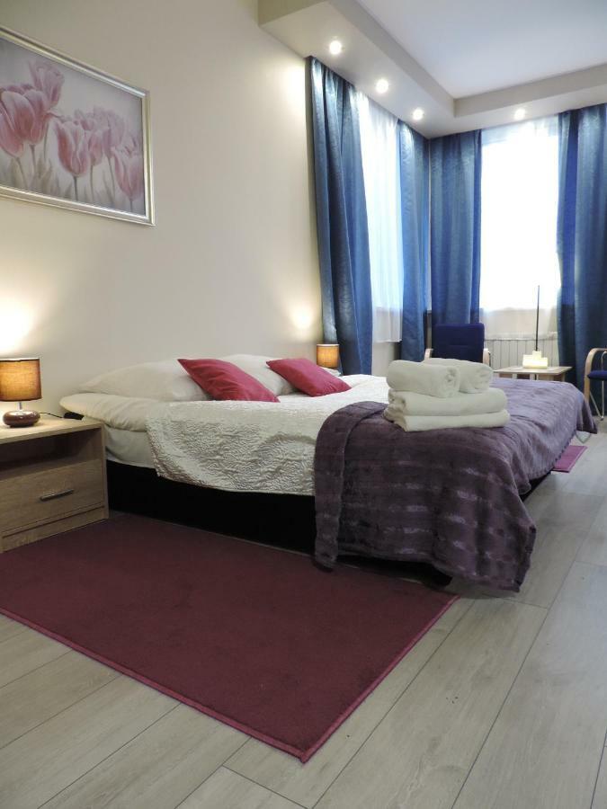 Apartament Blue Krosno Bagian luar foto